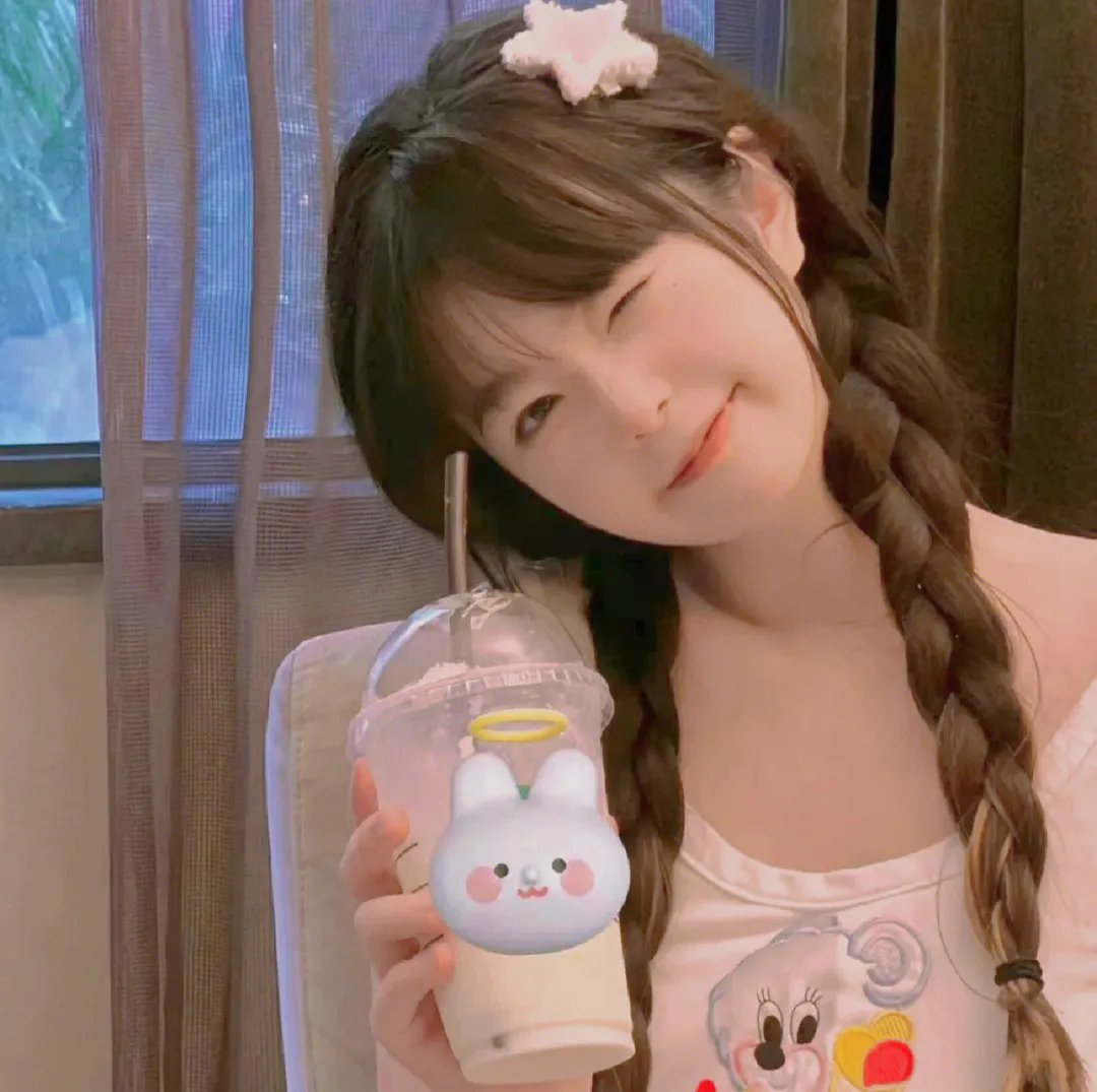 那女孩真帅
